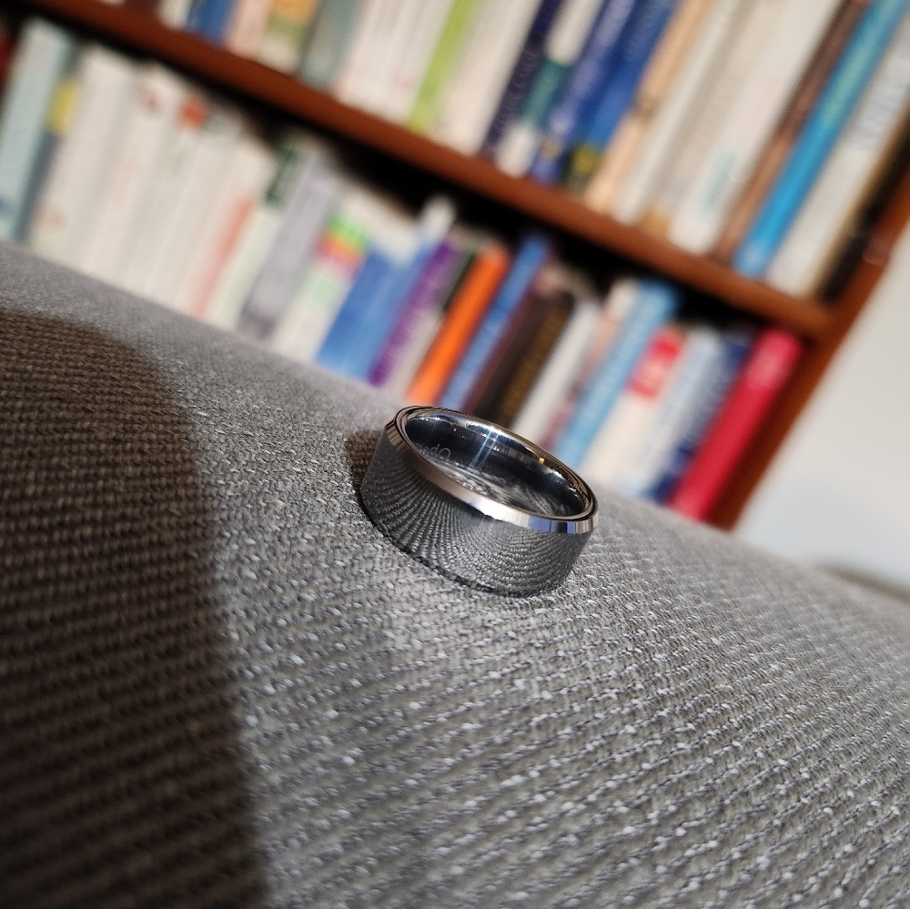 Opouriao Tungsten Carbide ring 8mm band